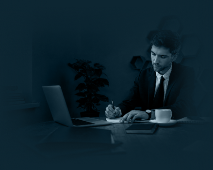How to Choose an AI Financial Report Generator?